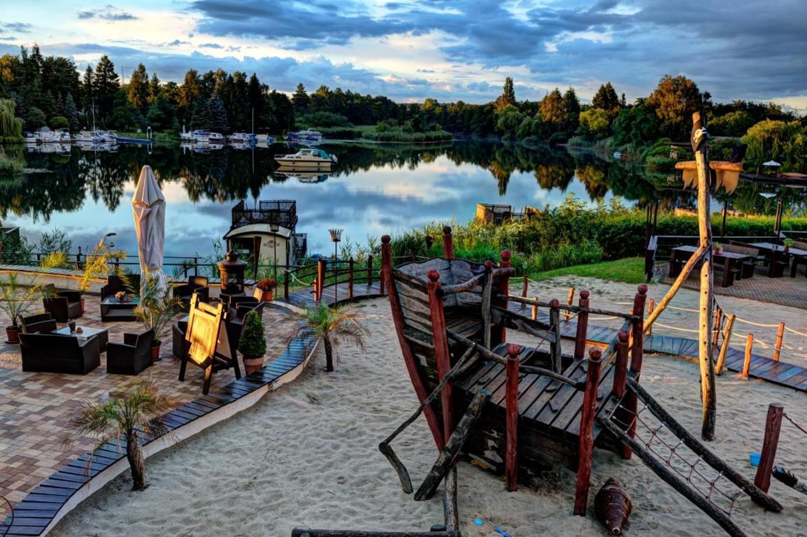 Dein Lieblingsplatz Hotel Parey Екстериор снимка